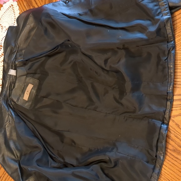 i.e. Vintage Smooth Leather Snap Front Lined Peplum Jacket Black PM - Picture 8 of 16